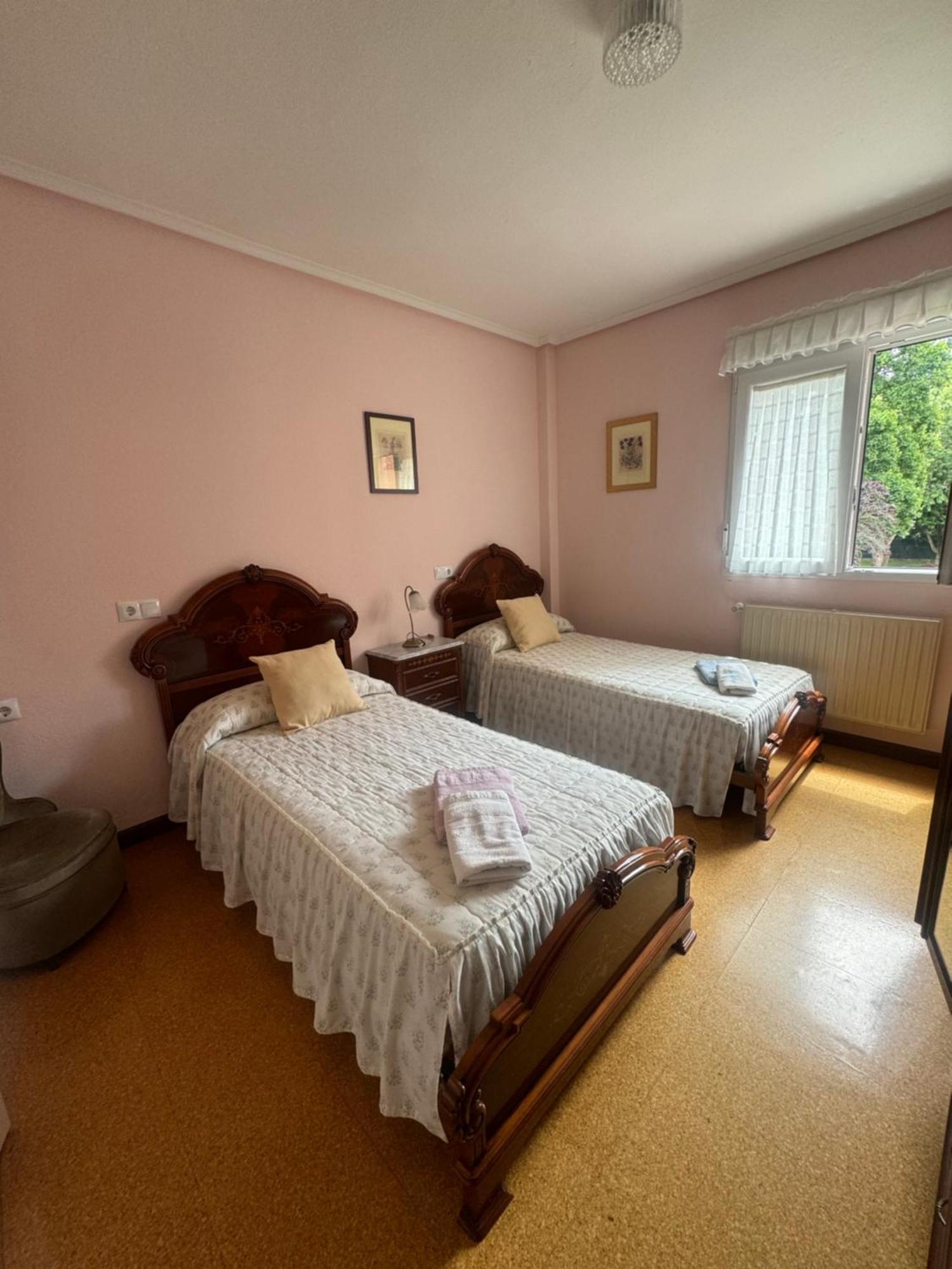 Apartamento En Llanes Con Plaza De Garaje Cubierta Exterior foto