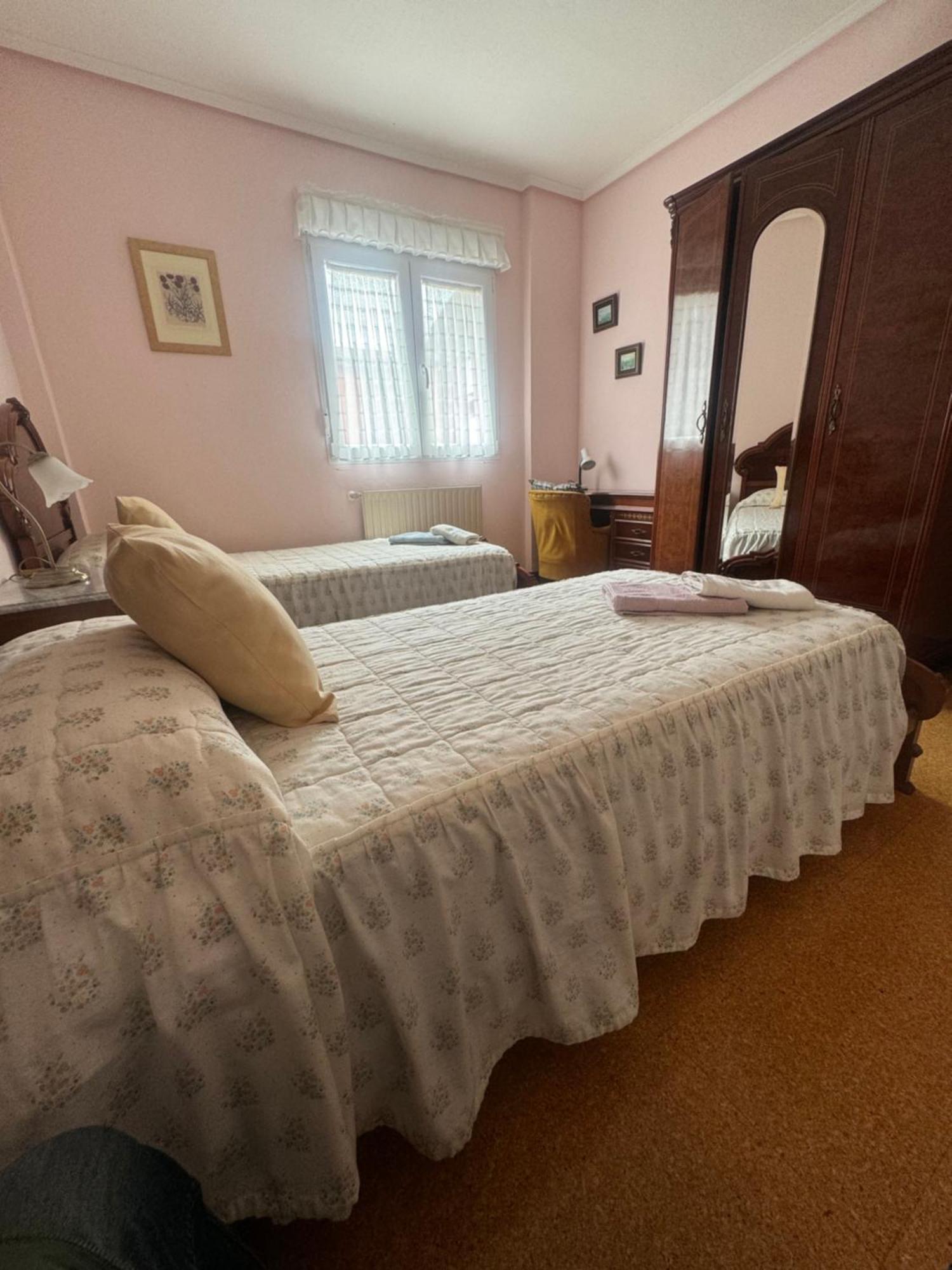 Apartamento En Llanes Con Plaza De Garaje Cubierta Exterior foto